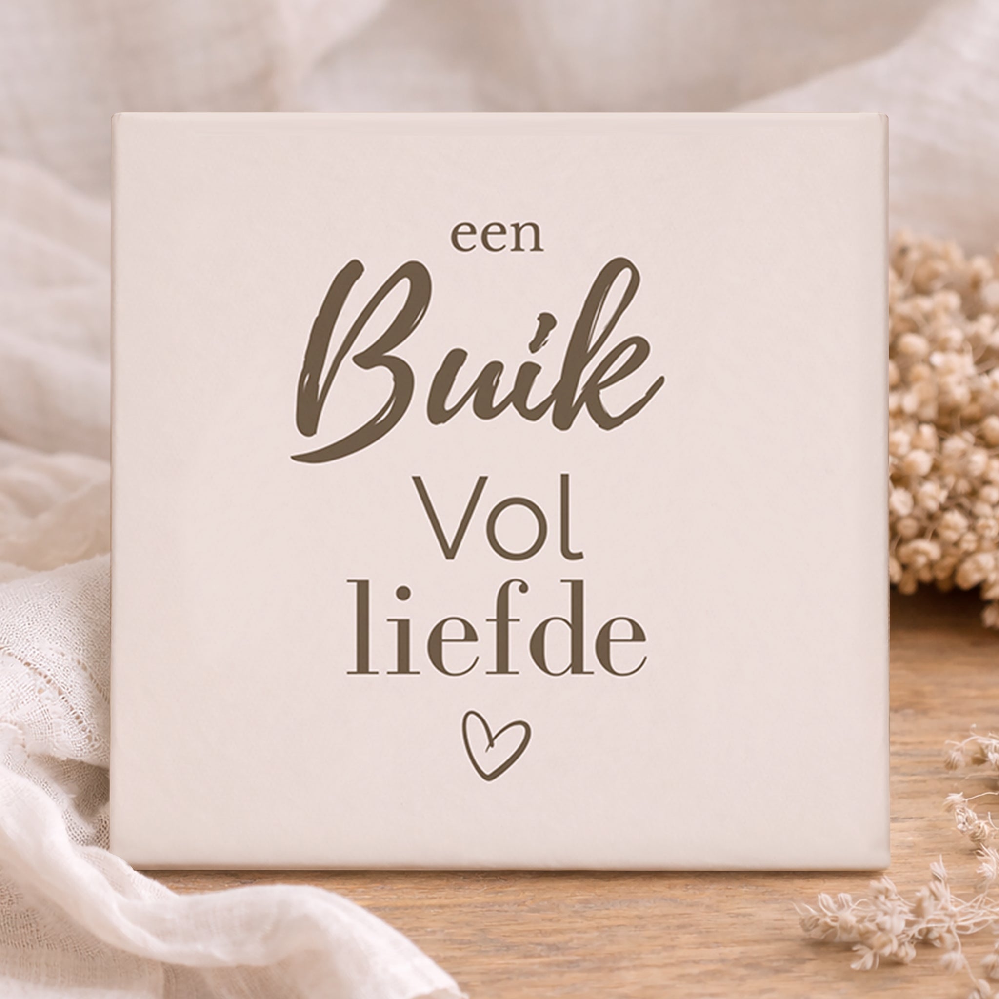 Tegel - Een buik vol liefde